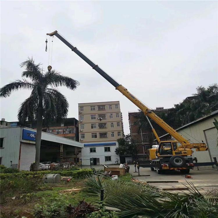 平邑12吨吊车出租一天的收费标准是什么