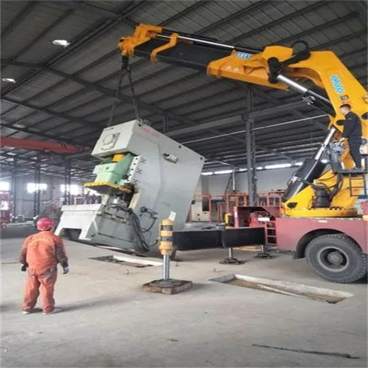 平邑80吨折臂吊车出租附近电话