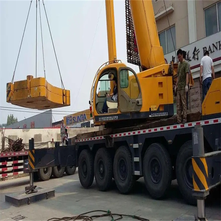 平邑当地吊车出租|机器吊装|75吨|工厂搬迁服务